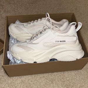 steve madden possession sneakers